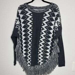 Aggel knitwear gray poncho shawl with sleeves Large